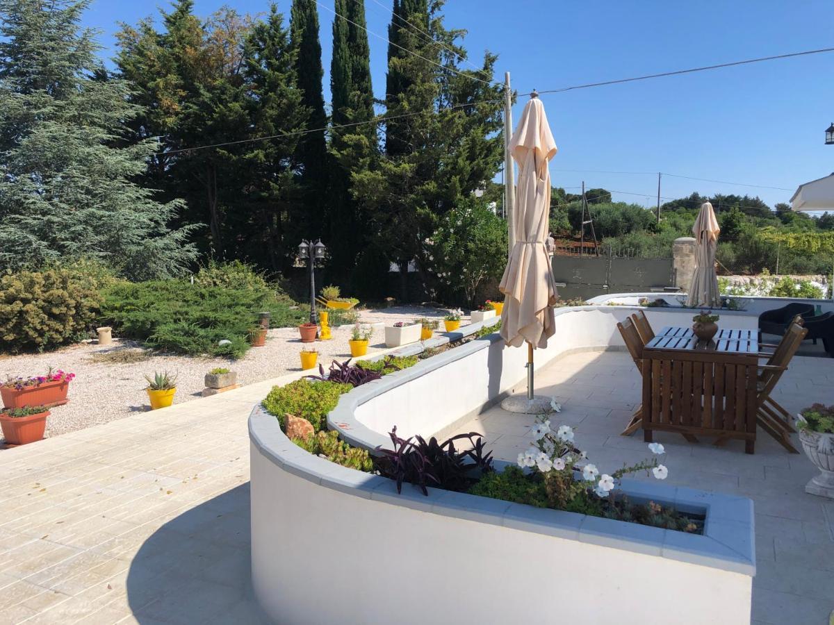 Casa Vacanza i Cedri Martina Franca Esterno foto